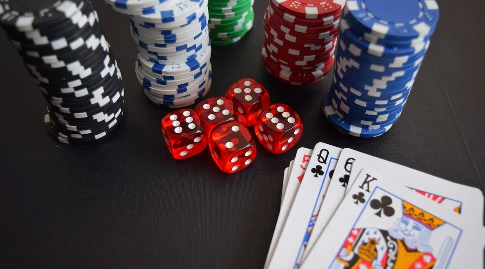 Do Libertarians Support Legalized Gambling? - Libertarian Country